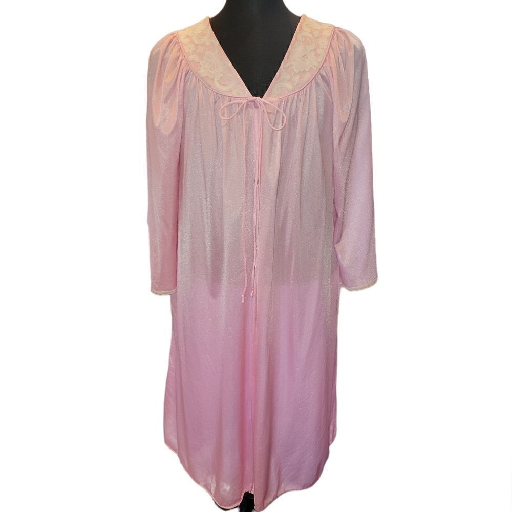 1960s 70s Union Made SansSouci  House Coat Robe Nightgown Dressing Gown  Pink L